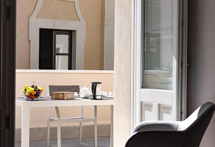 Suite with Terrace, Eulalia32