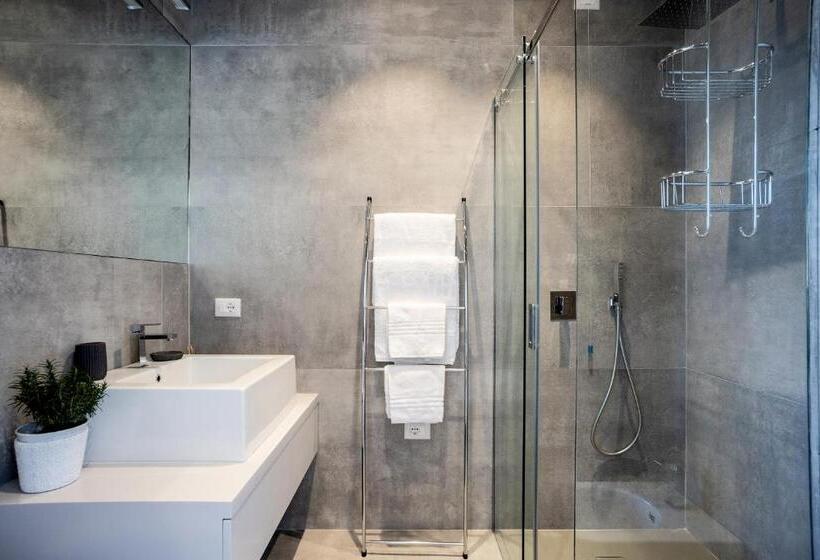 اتاق استاندارد با تراس, Eulalia32