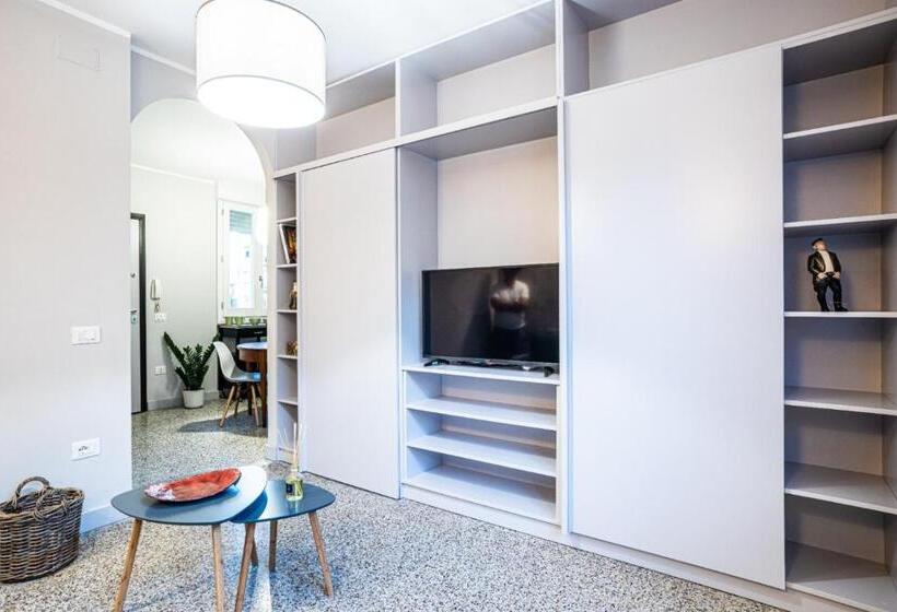 سوییت جونیور با بالکن, Eulalia32