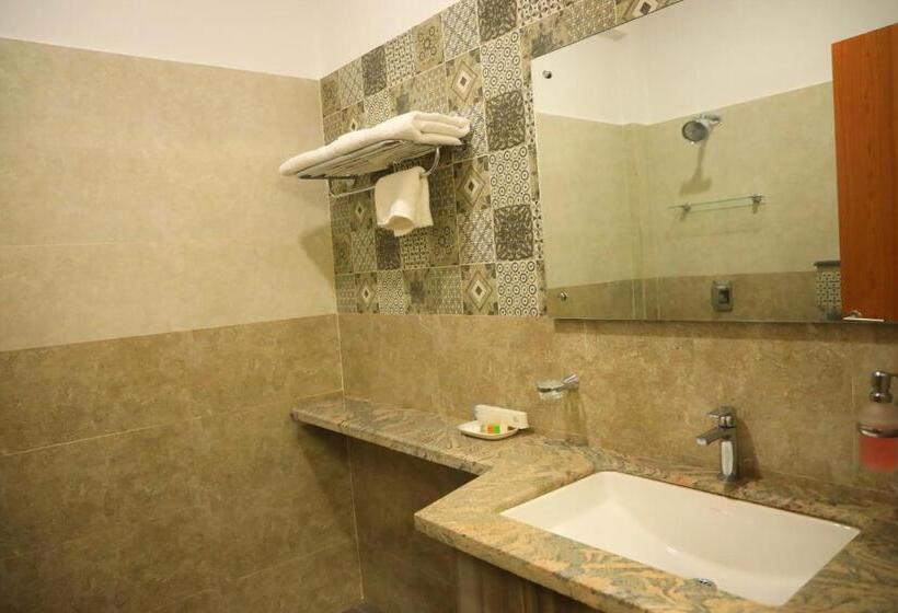 Deluxe Room, Lalys Residency