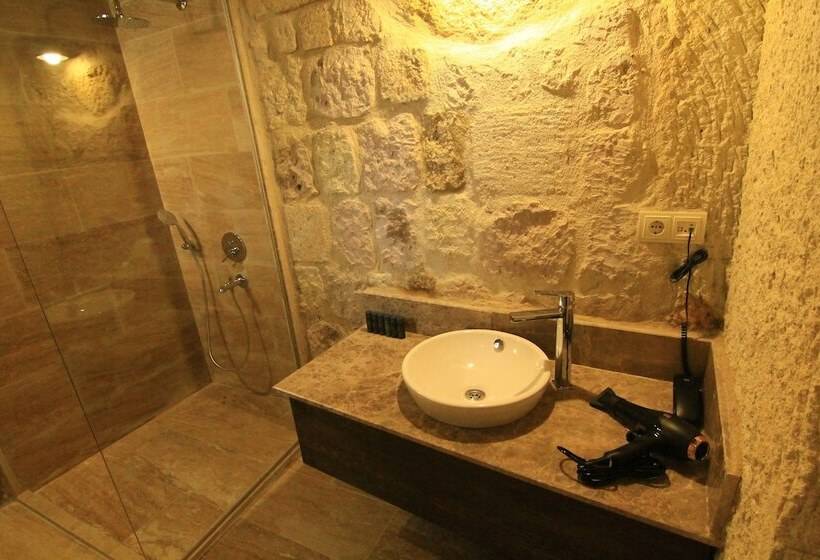 디럭스 룸, Tafana Cave & Stone Lodge