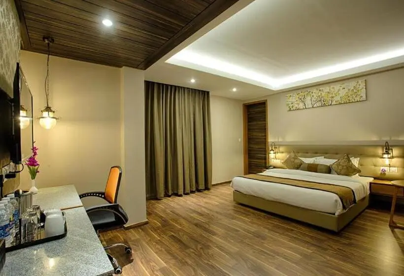 デラックスルーム, Four Vedas Hotel & Resort