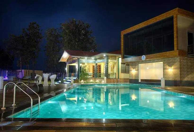 ツーベッドルーム　ヴィラ, Four Vedas Hotel & Resort
