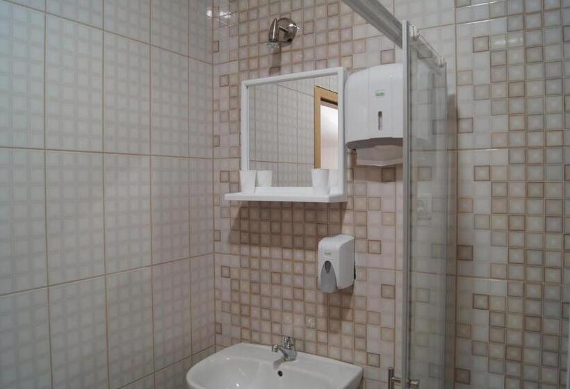 اتاق لوکس, Sobes Gavrilo