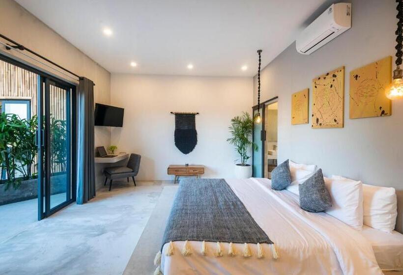 ファミリーステューディオ, Canggu Dream Studios & Villas