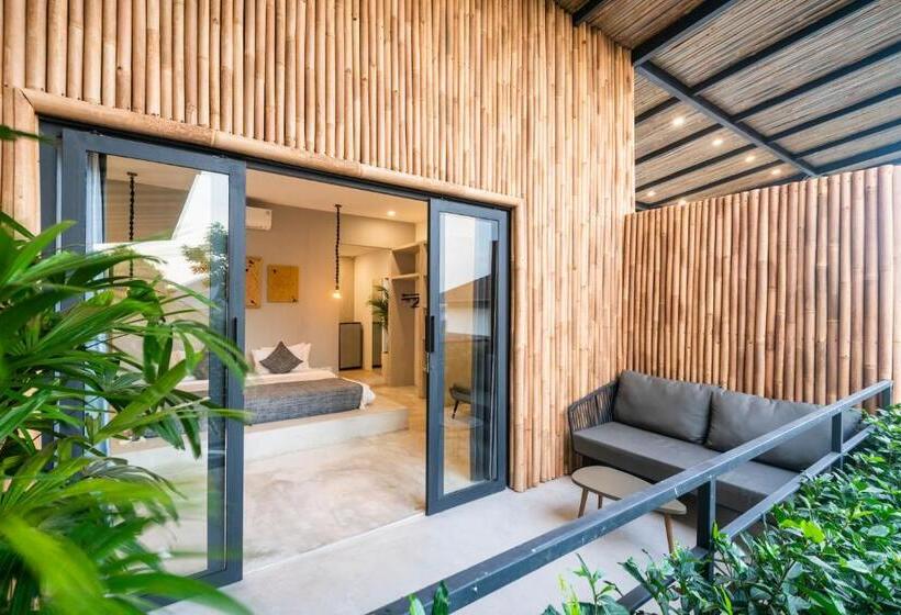 ファミリーステューディオ, Canggu Dream Studios & Villas