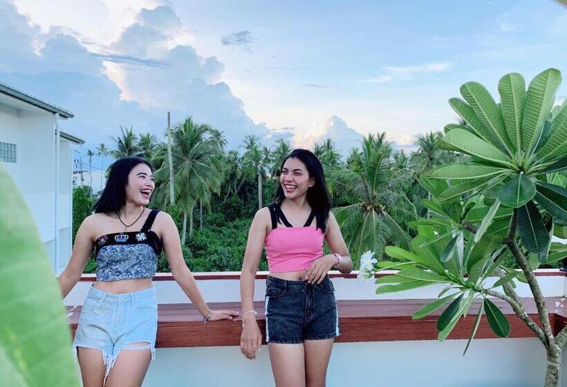 Кровать в Общей Комнате, Sleepbox Hostel Suratthani