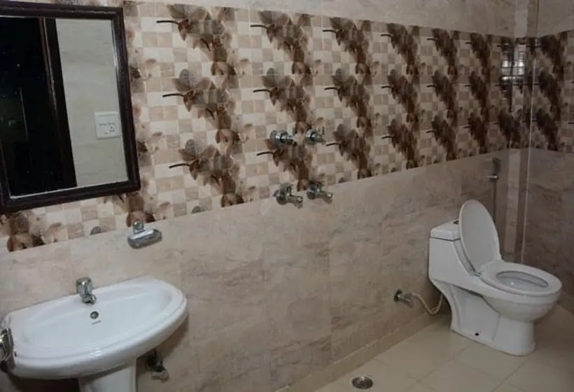 Chambre Deluxe, Krazy