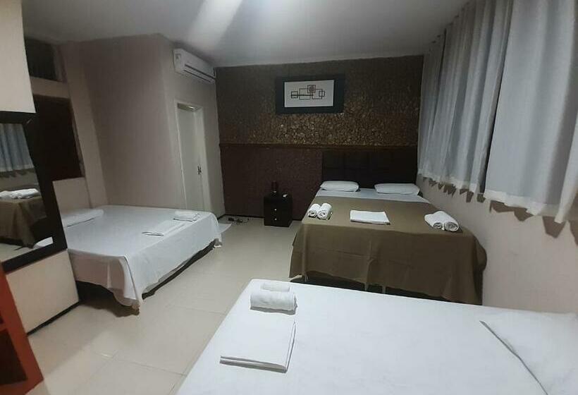 חדר משפחתי, Nacional