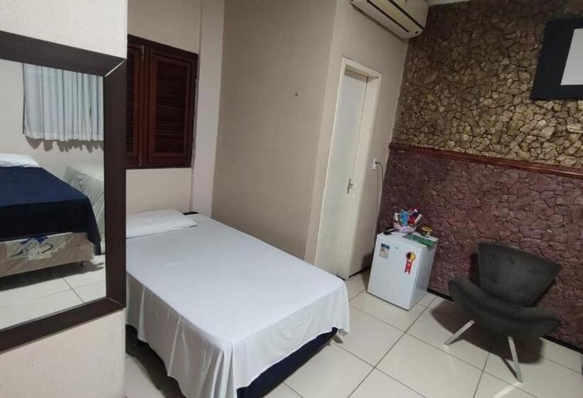 חדר משפחתי, Nacional