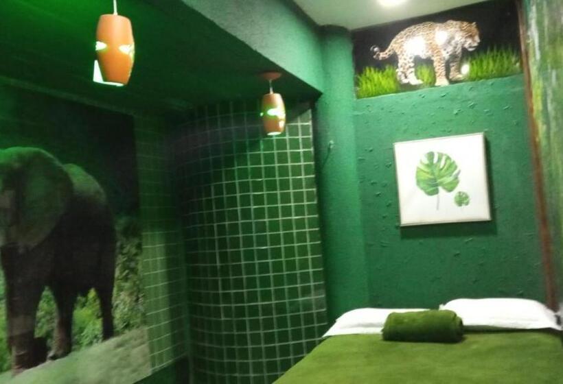 חדר סטנדרט, Nacional