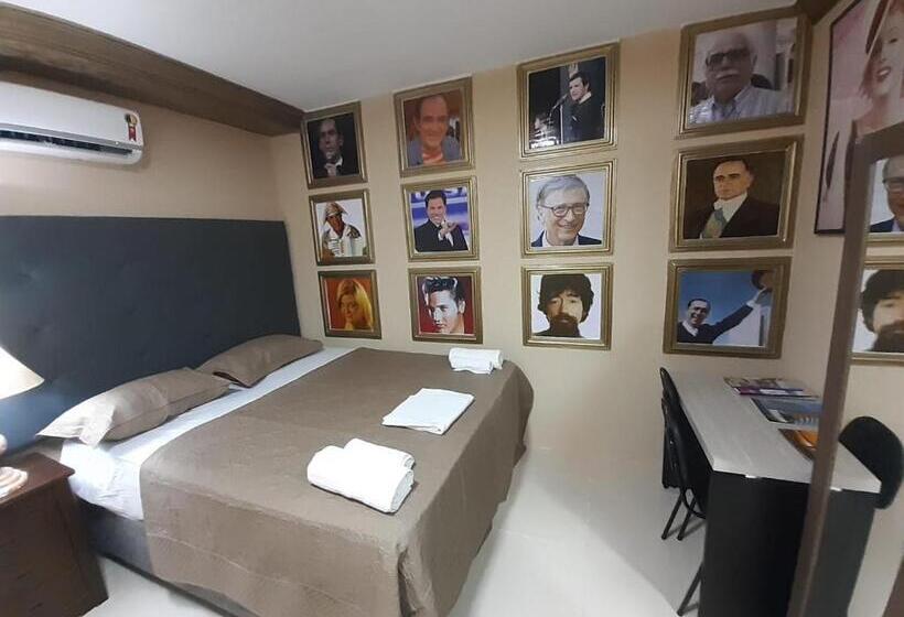 חדר דלוקס לשלושה, Nacional