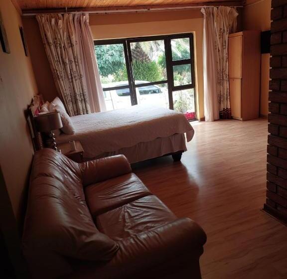 اتاق لوکس, Lion Rock View Guesthouse