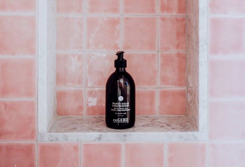 سوییت لوکس, Ocho Suites & Kitchen