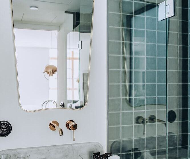 سوییت لوکس, Ocho Suites & Kitchen