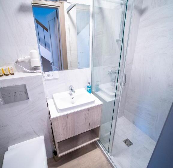 اتاق استاندارد سه نفره, Vila Jūralux