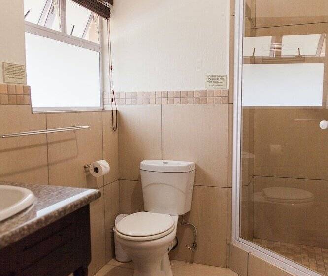 חדר משפחתי, Umthunzi Hotel And Conference