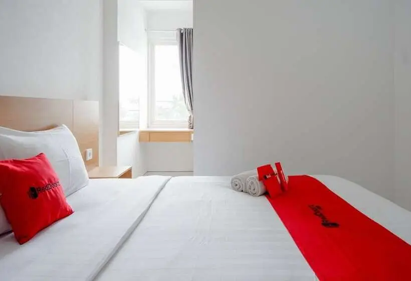ファミリールーム, Reddoorz Apartment Near Exit Toll Colomadu