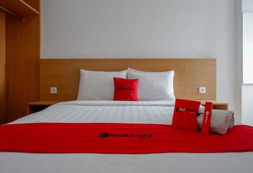 Семейный Номер, Reddoorz Apartment Near Exit Toll Colomadu