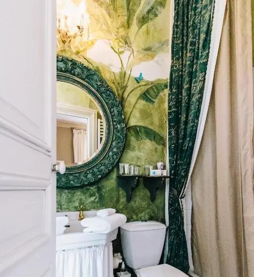ガーデンビュースタンダードルーム, Château La Creuzette