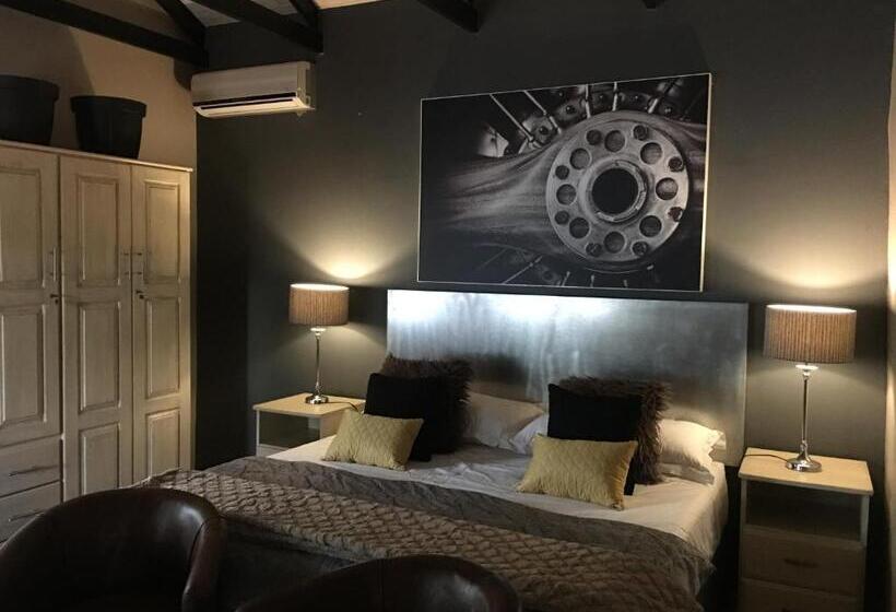 غرفة عائلية, Morgenzon Estate