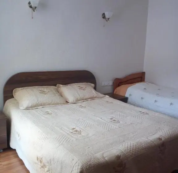 Triple Room Sea View, Small Guest House