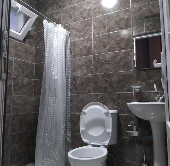 اتاق استاندارد, Small Guest House