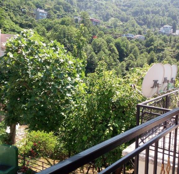 اتاق استاندارد, Small Guest House