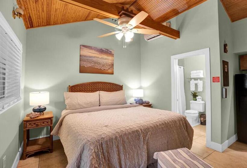 إستوديو قياسى, Coconut Mallory Resort And Marina