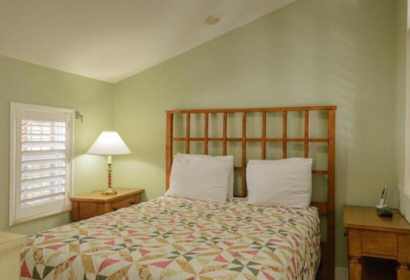 شقة ديلوكس غرفة واحدة, Coconut Mallory Resort And Marina