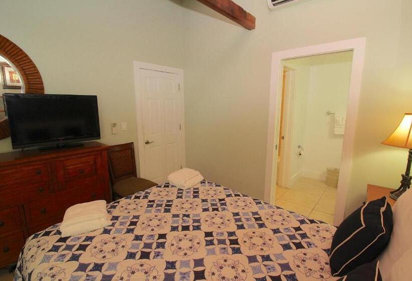 شقة غرفة واحدة, Coconut Mallory Resort And Marina