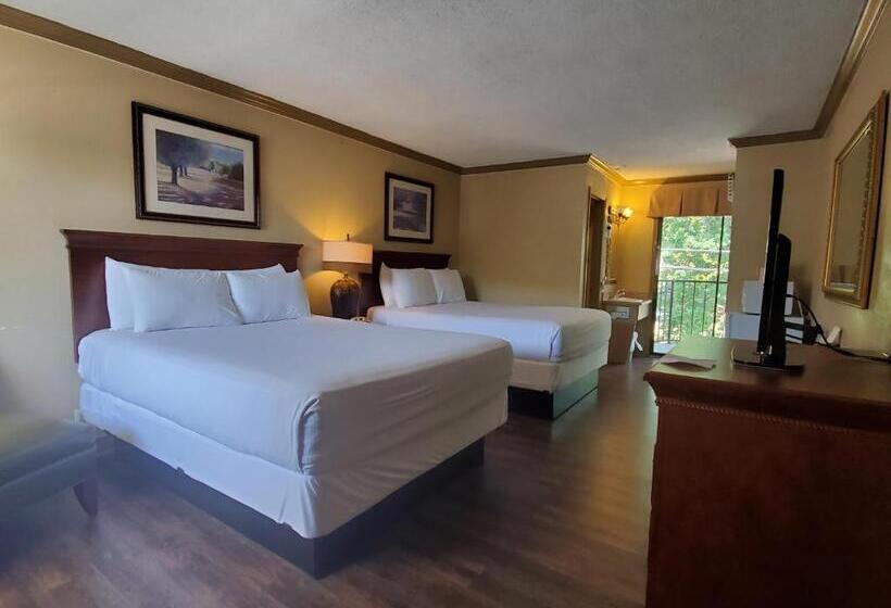 חדר סטנדרט עם מרפסת, Colonial House Motel