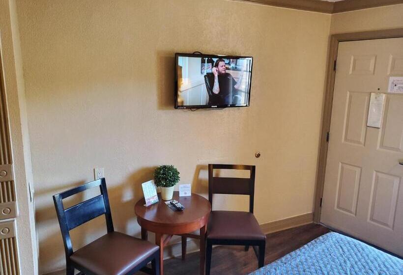 套房, Colonial House Motel