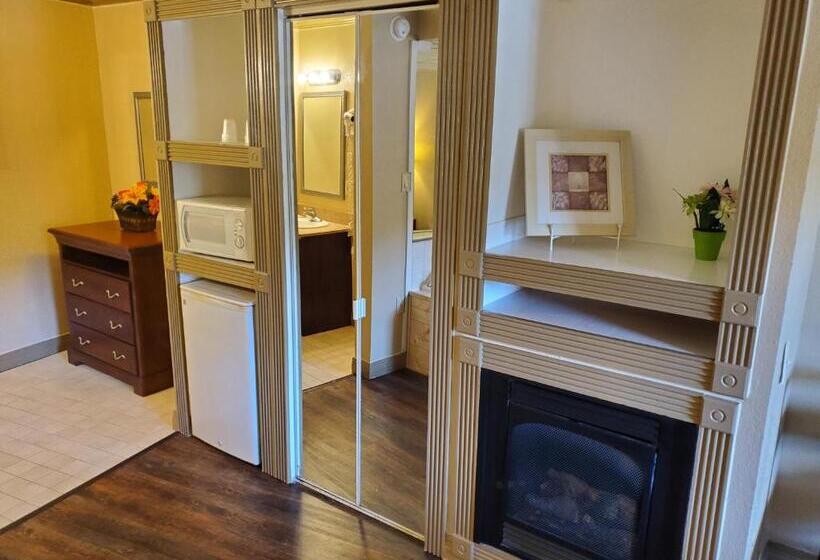 סוויטה, Colonial House Motel