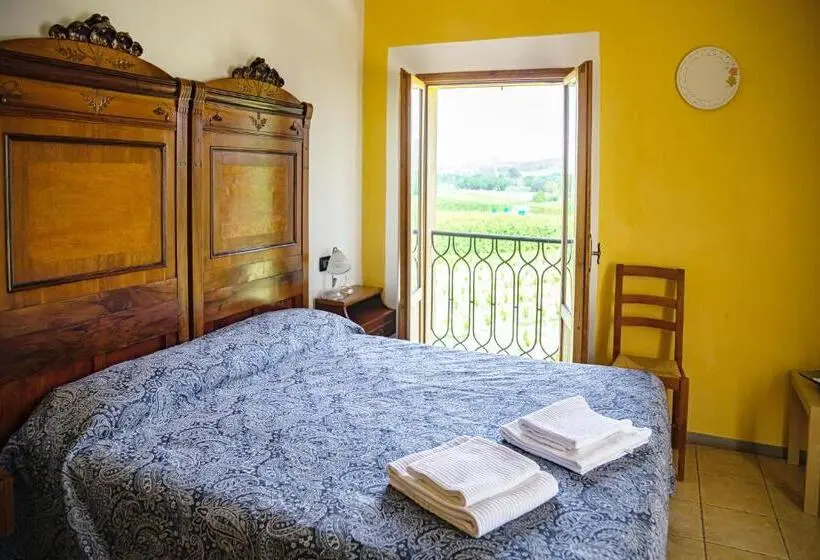 スタンダードトリプルルーム, Agriturismo Contea Di Val D'amone