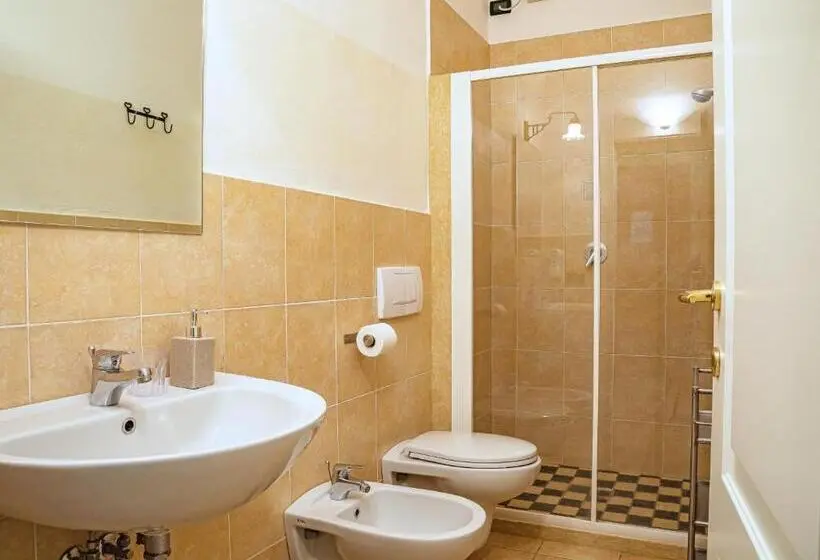 スタンダードトリプルルーム, Agriturismo Contea Di Val D'amone