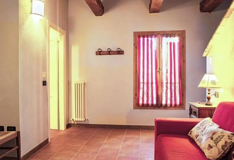スタンダード４人部屋, Agriturismo Contea Di Val D'amone