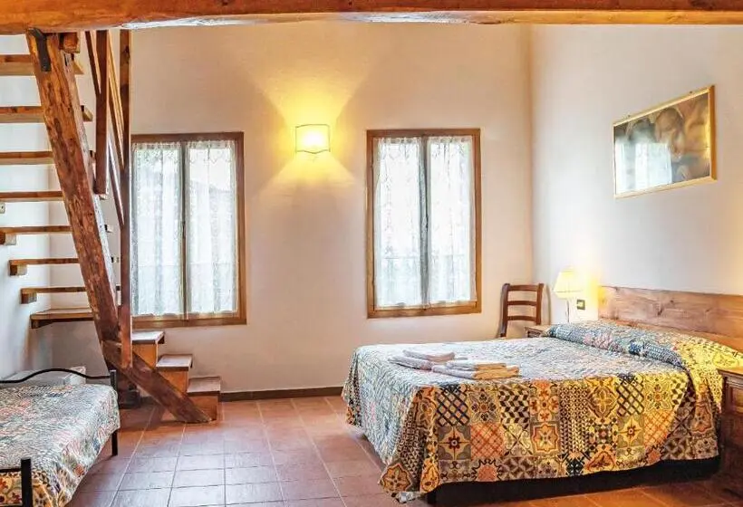 スタンダード４人部屋, Agriturismo Contea Di Val D'amone