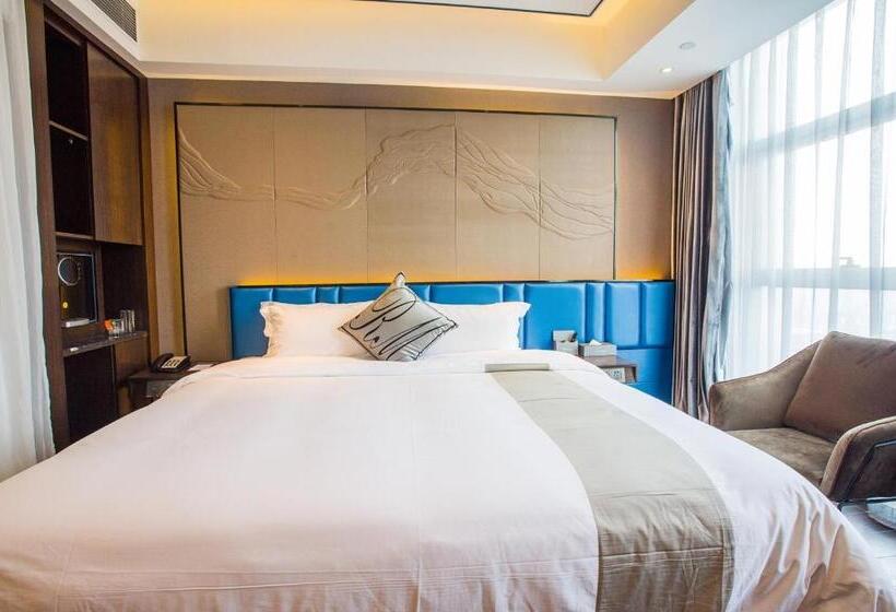 带大床的高级房间, Ruiman International