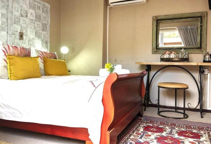 اتاق استاندارد, Kroon Manor