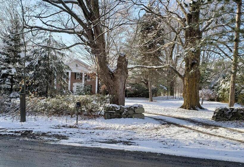 Семейное Бунгало, Auberge Du Vignoble Bromont