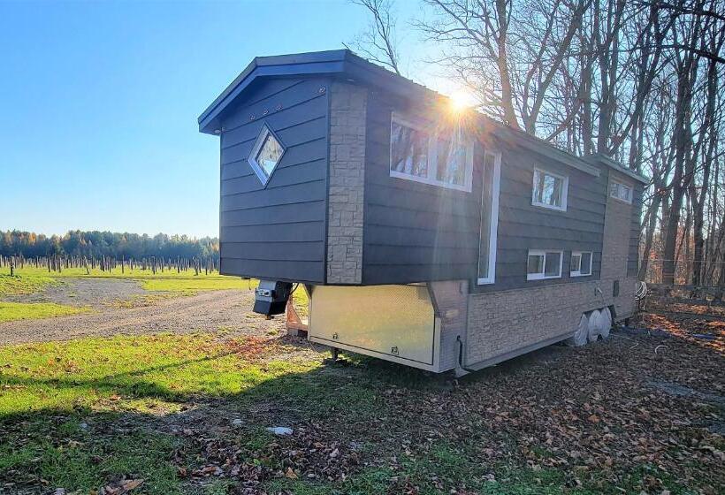 Дом 1 Спальня, Auberge Du Vignoble Bromont