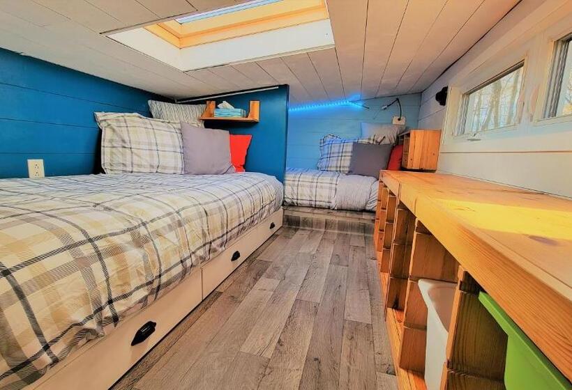 Дом 1 Спальня, Auberge Du Vignoble Bromont