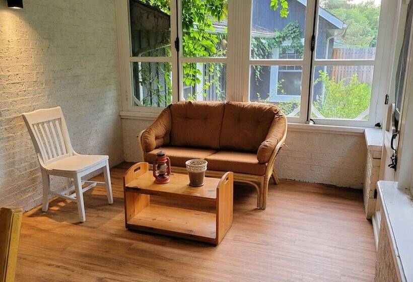 Номер Стандарт, Auberge Du Vignoble Bromont