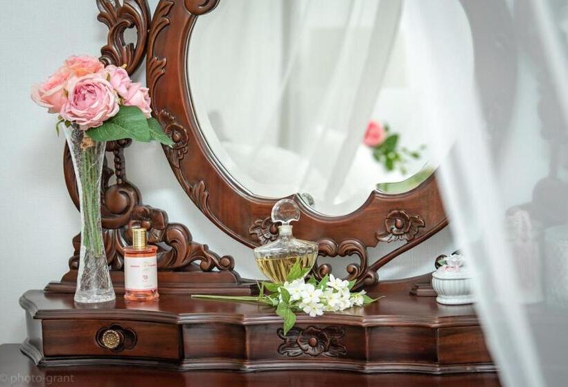 חדר דחוקס עם מיטת קינג, Maison D Hôtes De Charme La Rose De Ducey Près Du Mont Saint Michel