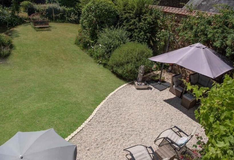 חדר דחוקס עם מיטת קינג, Maison D Hôtes De Charme La Rose De Ducey Près Du Mont Saint Michel