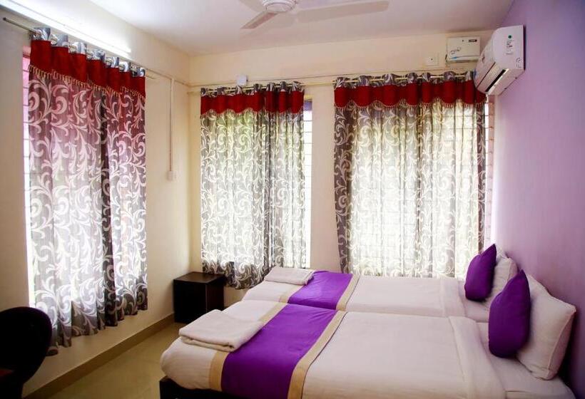 Camera Deluxe, V Bee Plaza