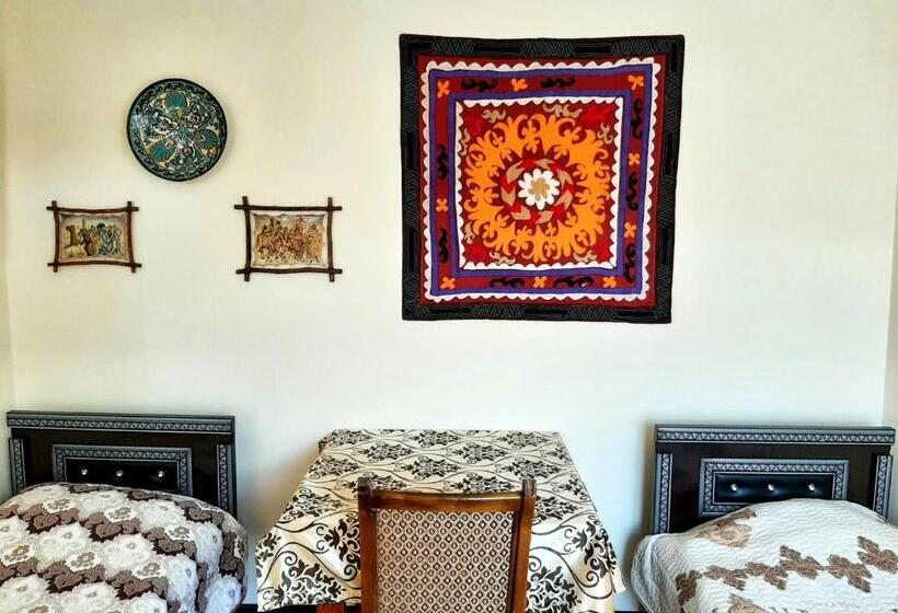 חדר סטנדרט עם נוף, Art Guest House Usto