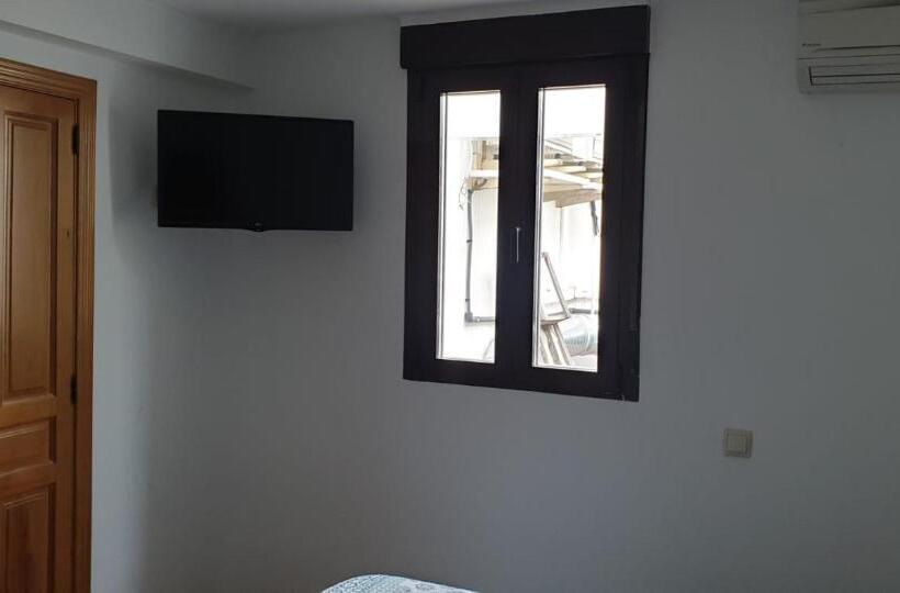 Номер Стандарт Совместная Ванная, Pensión Stop