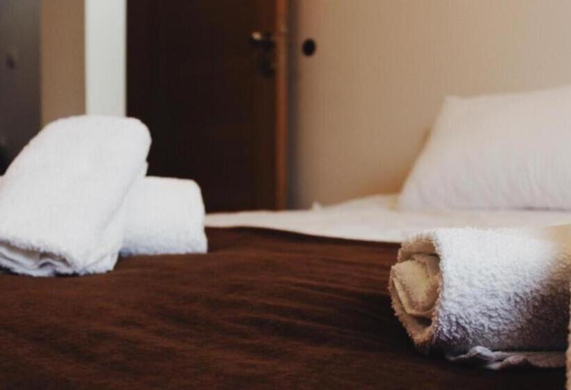 اتاق سوپریور, Konačište Simče